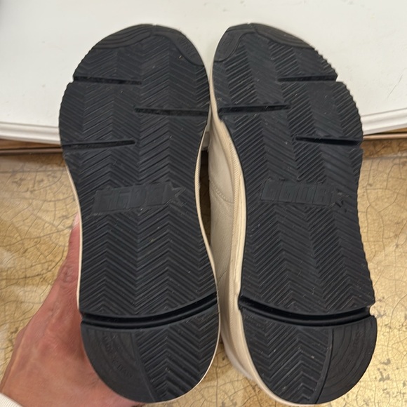 Golden Goose Running Sole — White and Gold Star Sneakers - Picture 8 of 8